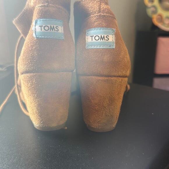 Toms Tan suede wedge ankle boots Women's Size 8 - Picture 4 of 7